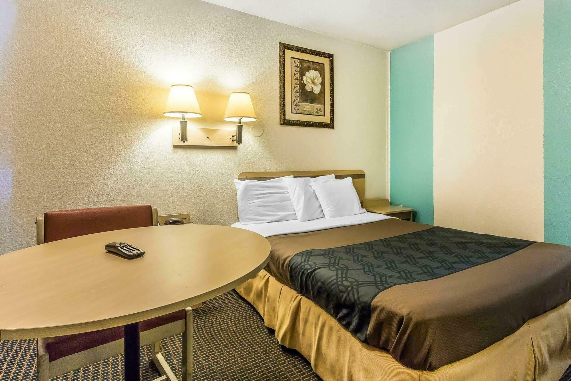 Rodeway Inn Nashville Buitenkant foto